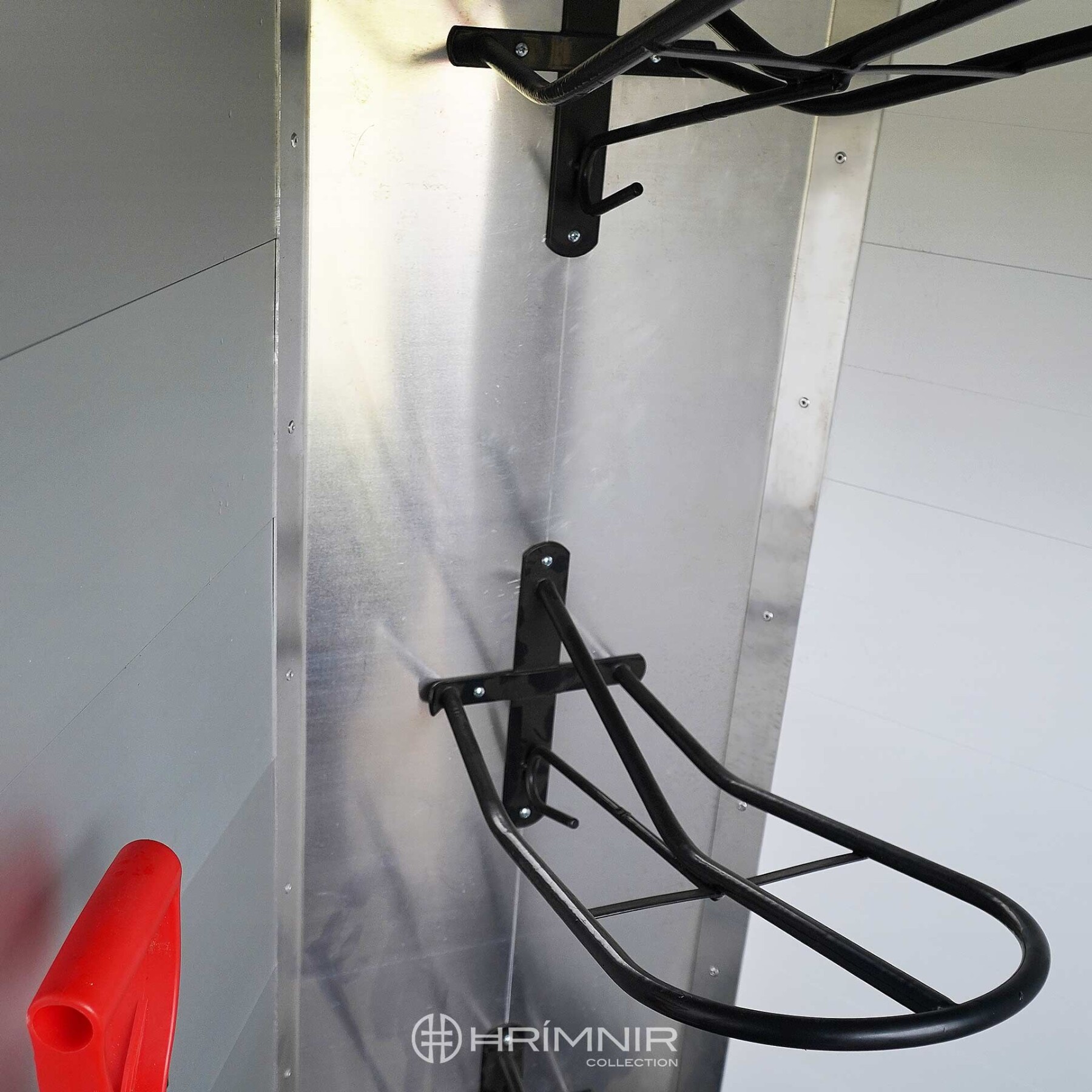 Saddle racks 