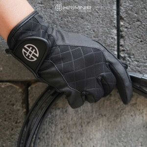 winter gloves close up 